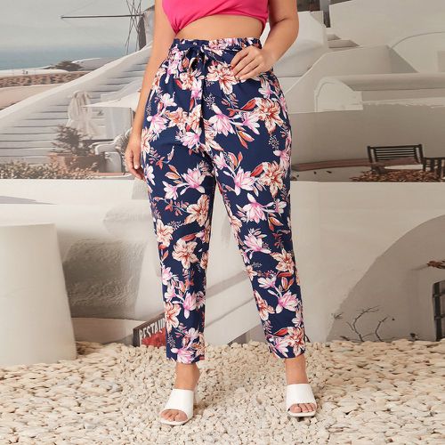 Pantalon à imprimé floral ceinturé - SHEIN - Modalova