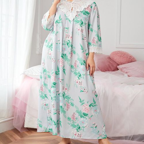 Robe de nuit à imprimé floral à broderie anglaise à volants - SHEIN - Modalova