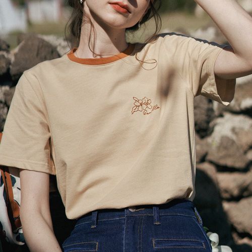 T-shirt fleuri & à broderie à bordure contrastante - SHEIN - Modalova