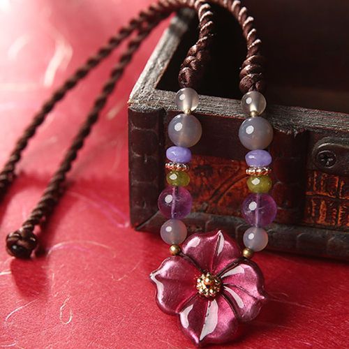 Collier à pendentif à perles fleuri - SHEIN - Modalova