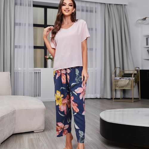 Encolure V unicolore Top & à imprimé floral Pantalon Ensemble de pyjama - SHEIN - Modalova