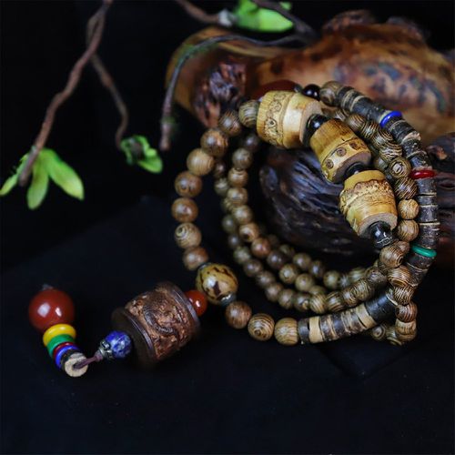 Collier dragon chinois en bois à perles - SHEIN - Modalova