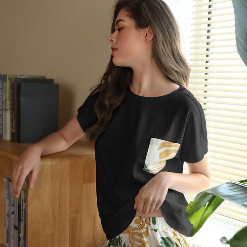 T-shirt à domicile à imprimé tropical à poche - SHEIN - Modalova