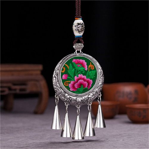 Collier à pendentif fleuri à franges en métal - SHEIN - Modalova