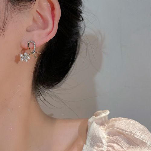 Clous d'oreilles zircone cubique et fausse perle fleur - SHEIN - Modalova