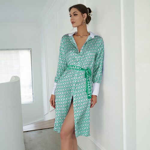 Robe chemise à imprimé ceinturé - SHEIN - Modalova