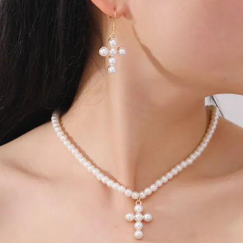 Collier à perles fausse perle à pendentif croix & pendants d'oreilles - SHEIN - Modalova