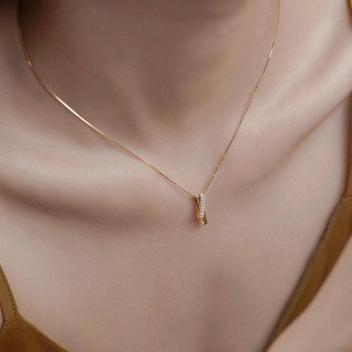 Pièce Collier Mode Zircone Cubique À Pendentif Géométrique Pour Décoration Quotidienne - SHEIN - Modalova