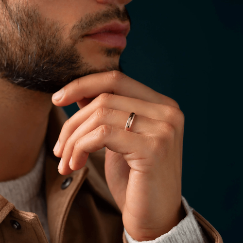 Pièce Bague De Style À La Mode Classique Avec Une Largeur De 4 Mm, Fermoir Plaqué Cuivre En Or, Bague Luxueuse Pour Mariage/fiançailles - SHEIN - Modalova