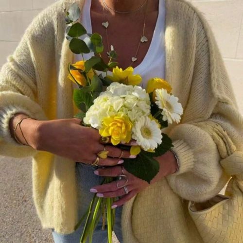 POUR LA BEAUTÉ Automne et Hiver Nouveau Col en V Lâche Jaune Crème Manches Longues Tricoté Haut, À la Mode, Simple, Élégant, Ample Et Confortab - SHEIN - Modalova