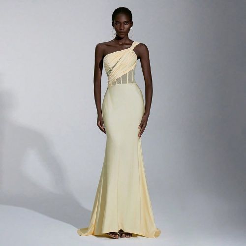 Élégante, romantique, sexy, minimaliste, tissu doré, épaule asymétrique, ajouré, froncé, moulant avec bas asymétrique et queue, mode, célébr - SHEIN - Modalova
