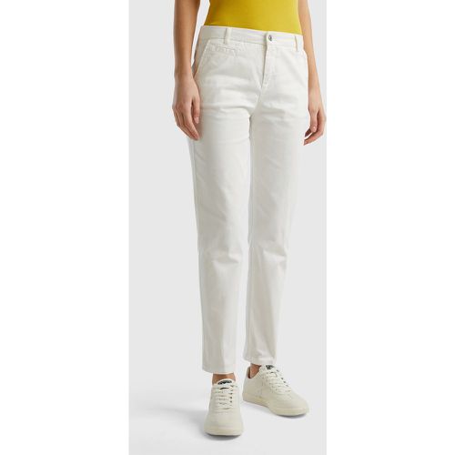 Benetton Online exclusive, Chino Coupe Slim En Coton Blanc Crème, taille , Crème - United Colors of Benetton - Modalova