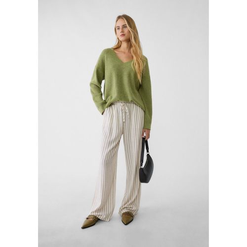 Pantalon fluide avec lin imprimé Écru XL - Stradivarius - Modalova