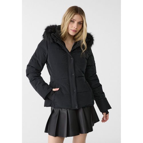 Blouson matelassé cintré fausse fourrure XS - Stradivarius - Modalova