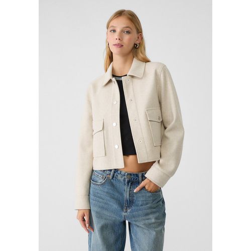 Blouson court doux Écru XS - Stradivarius - Modalova