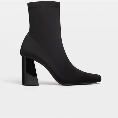 Bottines à talon en tissu 37 - Stradivarius - Modalova