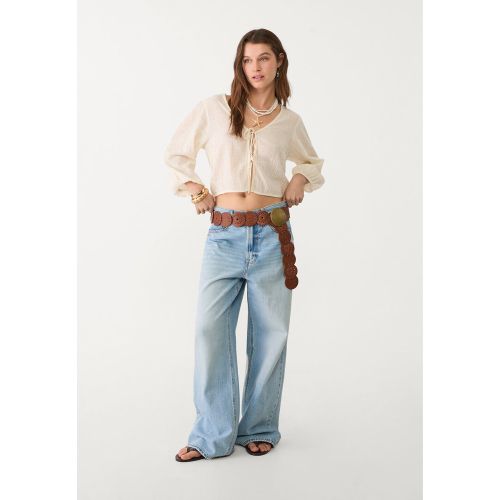 Blouse fluide brodée Écru XS - Stradivarius - Modalova