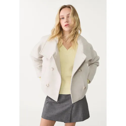 Manteau court cache-cœur à col montant Écru XS - Stradivarius - Modalova