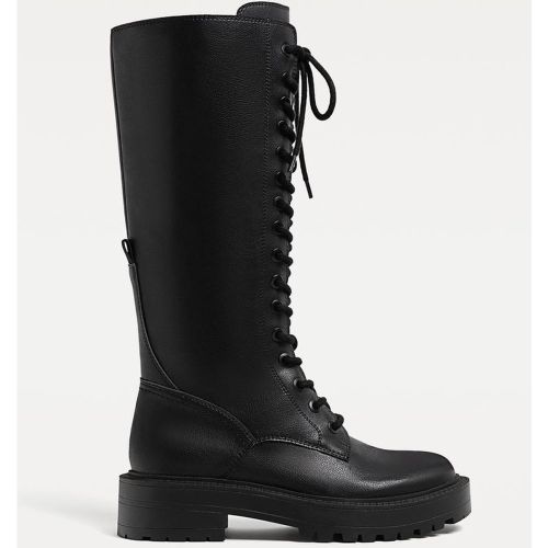 Bottes plates à lacets 35 - Stradivarius - Modalova