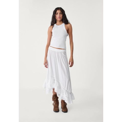 Jupe midi à volant asymétrique Écru XS - Stradivarius - Modalova