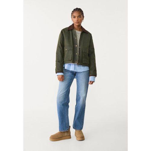Parka courte enduite contrastante XS - Stradivarius - Modalova