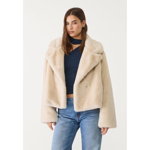 Blouson cache-cœur en fausse fourrure XS - Stradivarius - Modalova