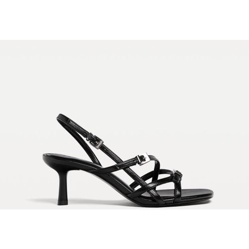Sandales brides et boucles 35 - Stradivarius - Modalova