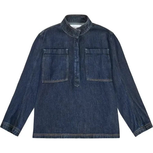 Blouses & Shirts > Denim Shirts - - Munthe - Modalova