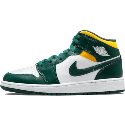 Jordan - Shoes > Sneakers - Green - Jordan - Modalova