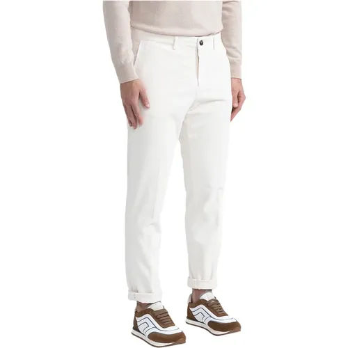 Trousers > Chinos - - PESERICO - Modalova