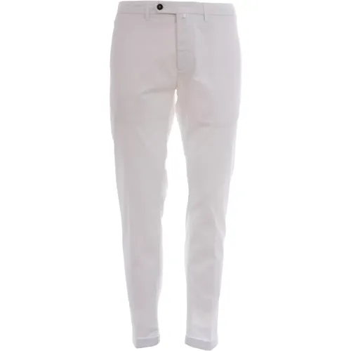 Trousers > Slim-fit Trousers - - Siviglia - Modalova