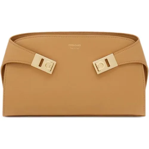 Bags > Clutches - - Salvatore Ferragamo - Modalova