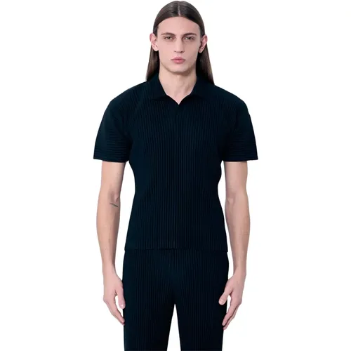 Tops > Polo Shirts - - Issey Miyake - Modalova