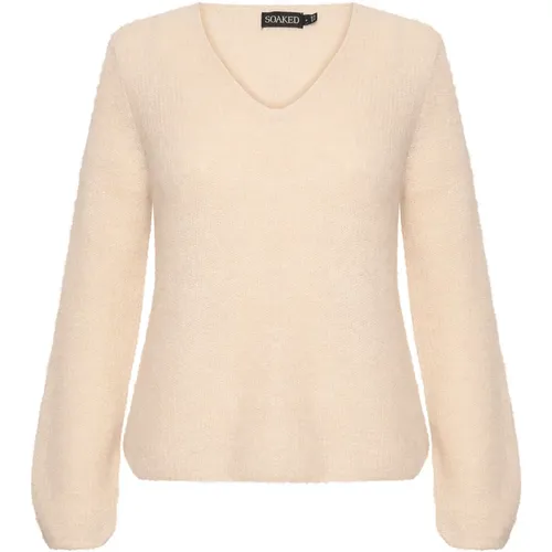 Knitwear > V-neck Knitwear - - Soaked in Luxury - Modalova