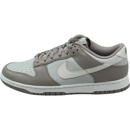 Nike - Shoes > Sneakers - Beige - Nike - Modalova