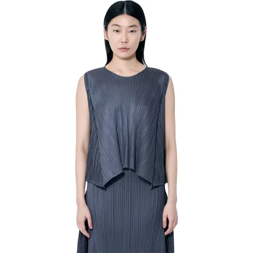 Tops > Sleeveless Tops - - Issey Miyake - Modalova