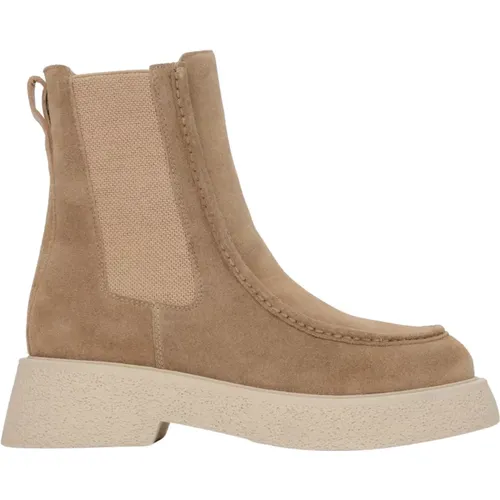 Shoes > Boots > Chelsea Boots - - Estro - Modalova