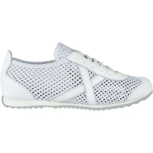 Munich - Shoes > Sneakers - White - Munich - Modalova