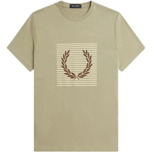 Tops > T-Shirts - - Fred Perry - Modalova