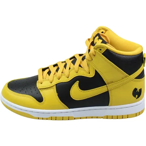 Nike - Shoes > Sneakers - Yellow - Nike - Modalova