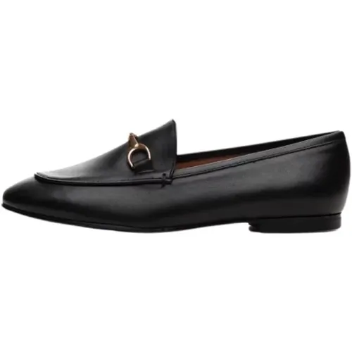 Shoes > Flats > Loafers - - Poche Paris - Modalova