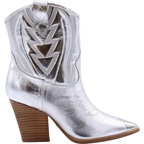 Shoes > Boots > Cowboy Boots - - Lola Cruz - Modalova