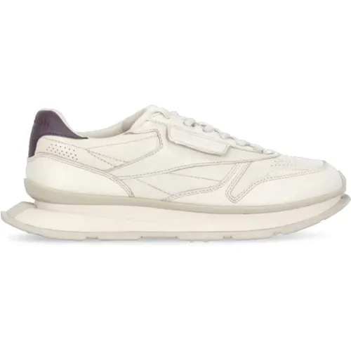 Reebok - Shoes > Sneakers - Beige - Reebok - Modalova