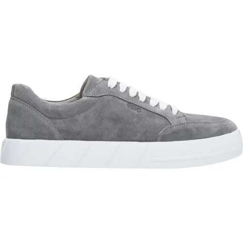 Estro - Shoes > Sneakers - Gray - Estro - Modalova