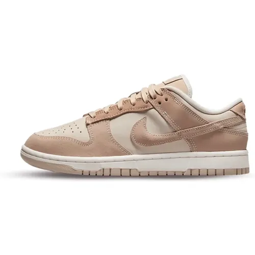 Nike - Shoes > Sneakers - Beige - Nike - Modalova