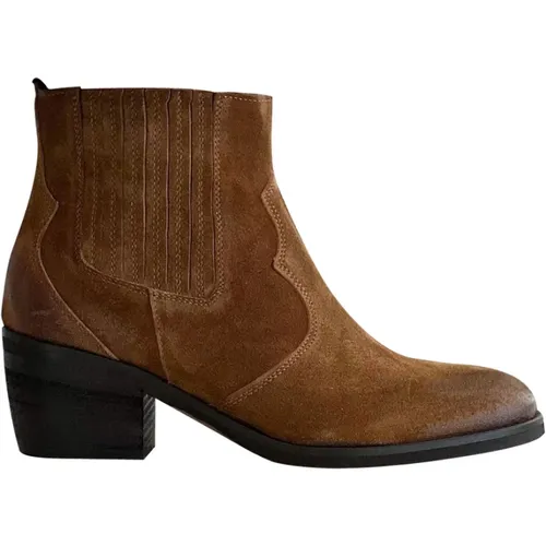 Shoes > Boots > Cowboy Boots - - Ovyé - Modalova