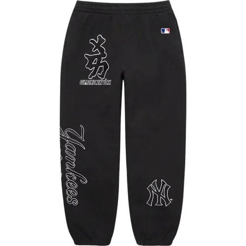 Trousers > Sweatpants - - Supreme - Modalova