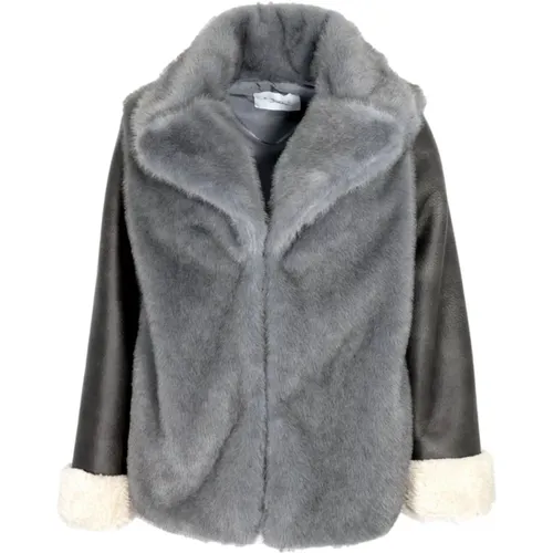 Jackets > Faux Fur & Shearling Jackets - - Kaos - Modalova