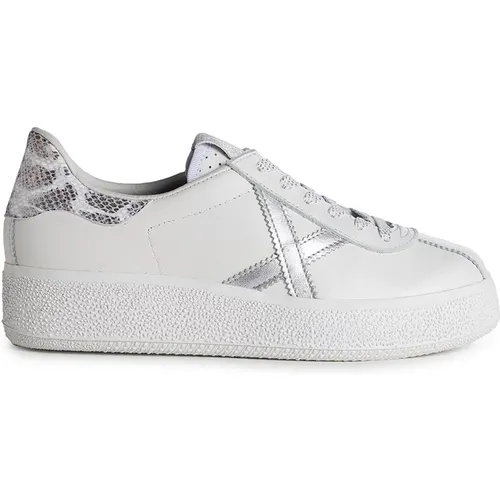 Munich - Shoes > Sneakers - White - Munich - Modalova