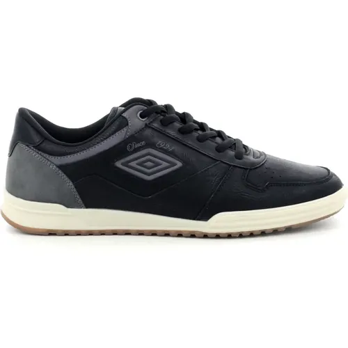 Umbro - Shoes > Sneakers - Black - Umbro - Modalova